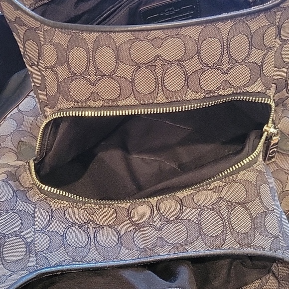 Coach large handbag silver hardware - Picture 12 of 14